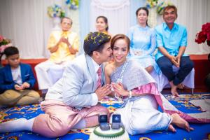 ชุดไทยเจ้าสาว ชุดไทยจักรพรรดิ์ เช่าที่แบมบี้ เวดดิ้ง ห้วยขวาง